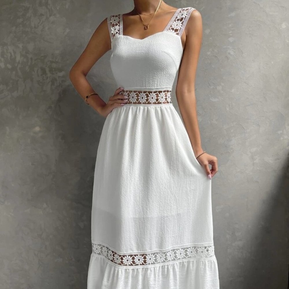 White Lace Insert Ruffle Hem Dress - Picture 2 of 6